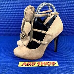 VINCE CAMUTO VC-MARCIA Women`s Size 7B Tan Suede Leather Heels